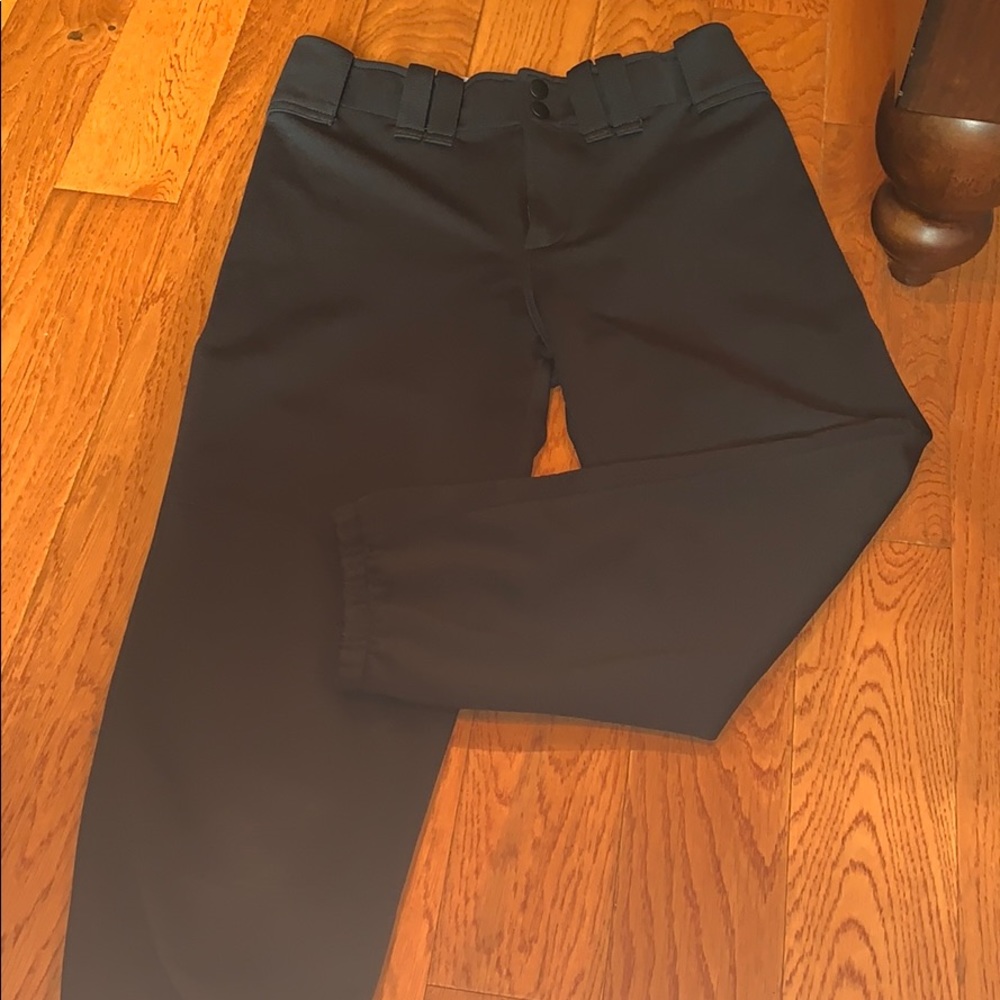 Women’s Mizuno softball pants
